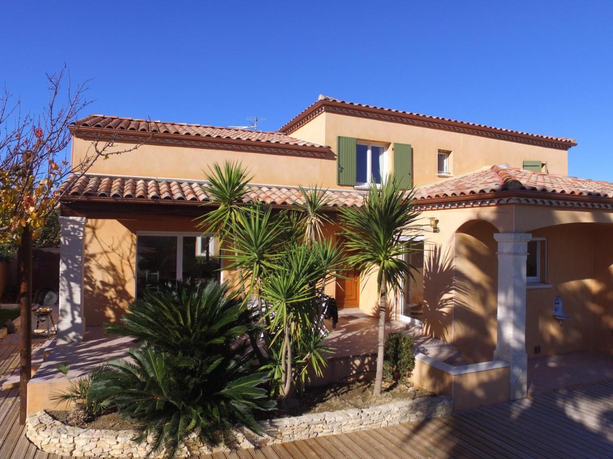 Maison Les Pins Aigues-Mortes Exterior photo